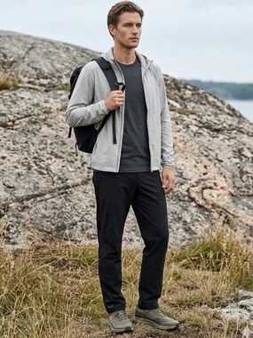 QOR men’s black performance pull on tapered straight leg hiking outdoors pants S